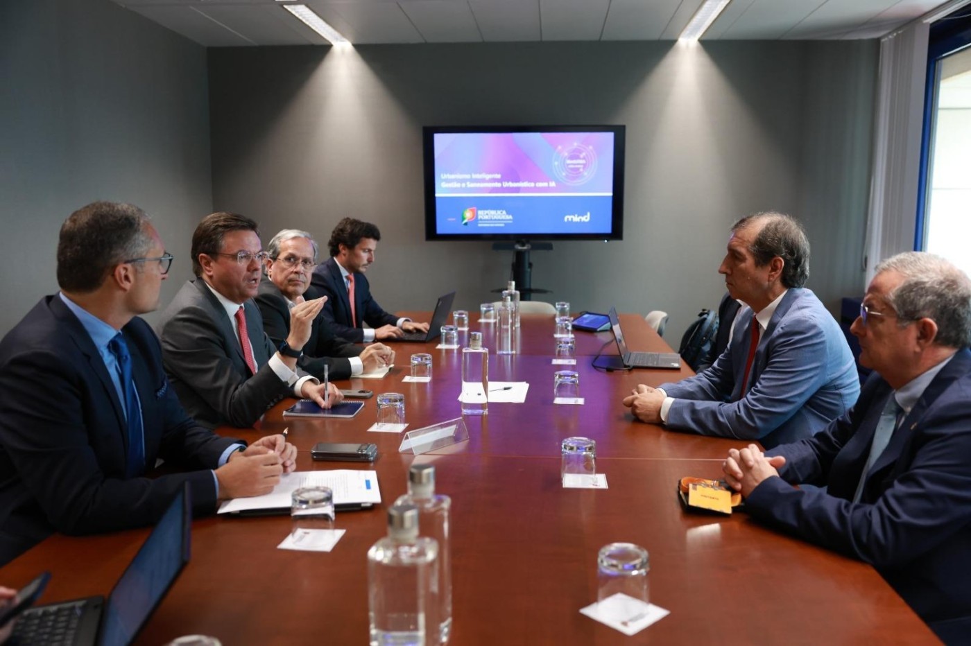 Mind reúne com Governo e é chamada a contribuir para a Reforma Tecnológica do Estado 